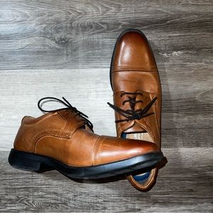 Dress shoes